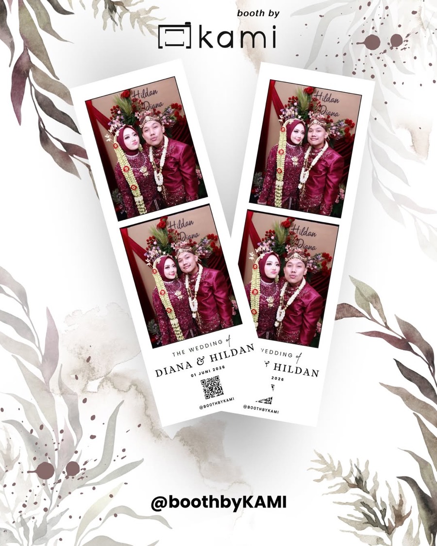 Dua strip foto pernikahan Diana dan Hildan dengan nama pasangan, tanggal, dan kode QR galeri